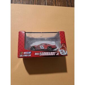 2007 Dale Earnhardt Jr #8 Menards NASCAR Die-Cast 1:87 Winner’s Circle  Race Car